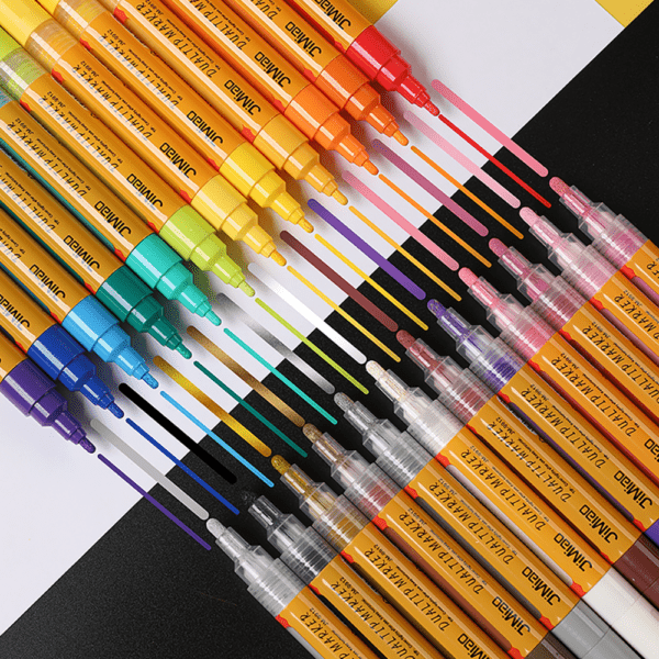 Colorful Markers Set