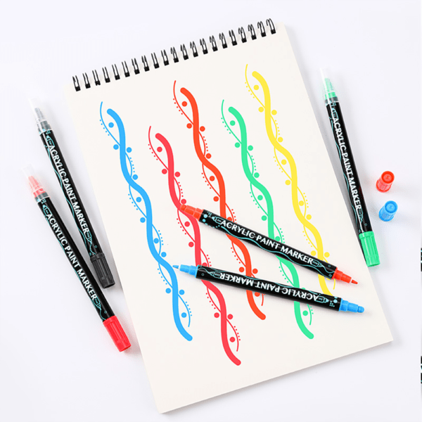 Colorful Markers Set